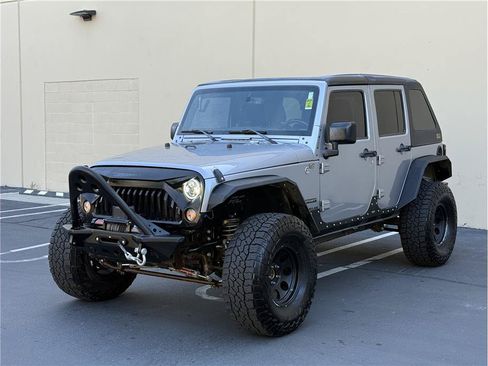 Used 2017 Jeep Wrangler Unlimited Sport w/ Quick Order Package 23S AWD/4WD image 1