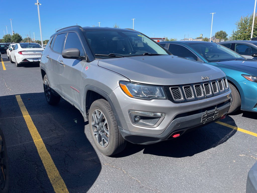 Used 2019 Jeep Compass Trailhawk AWD/4WD image 1