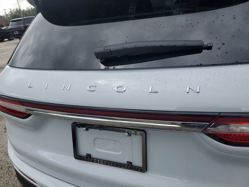 New 2026 Lincoln Corsair Premiere FWD image 5