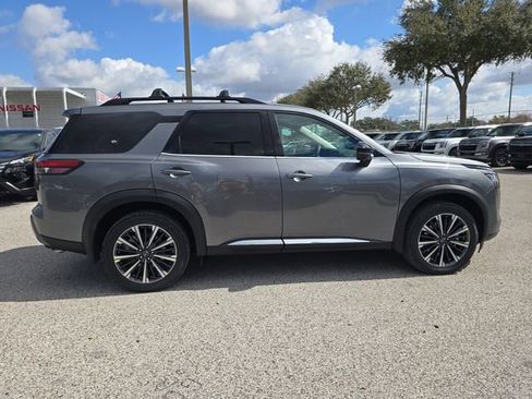 New 2026 Nissan Pathfinder Platinum w/ Cargo Package image 9