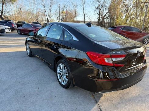 Used 2018 Honda Accord LX image 6