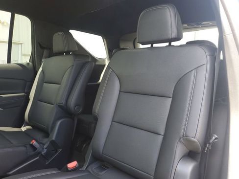 New 2025 Chevrolet Traverse LT w/ Enhanced Driving Package image 10