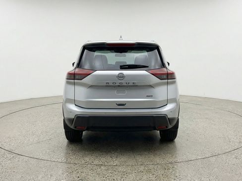 Used 2025 Nissan Rogue SV image 6