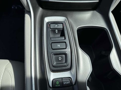 Used 2019 Honda Accord Touring image 32