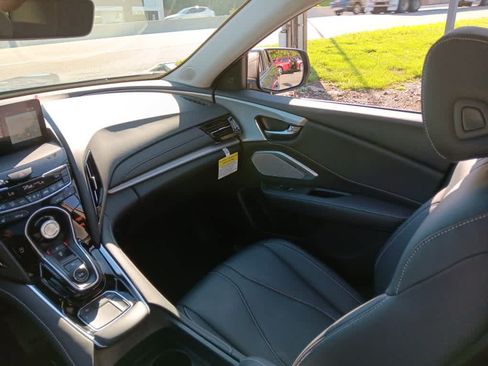 Used 2024 Acura RDX SH-AWD w/ Technology Package image 12
