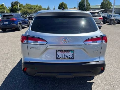 Used 2022 Toyota Corolla Cross L AWD/4WD image 6