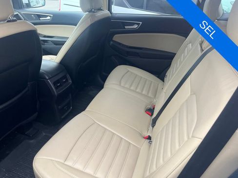 Used 2017 Ford Edge SEL w/ Equipment Group 201A AWD/4WD image 7