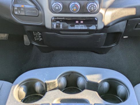 Used 2022 RAM 3500 Big Horn image 19