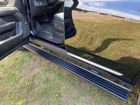 Used 2022 GMC Yukon Denali image 12