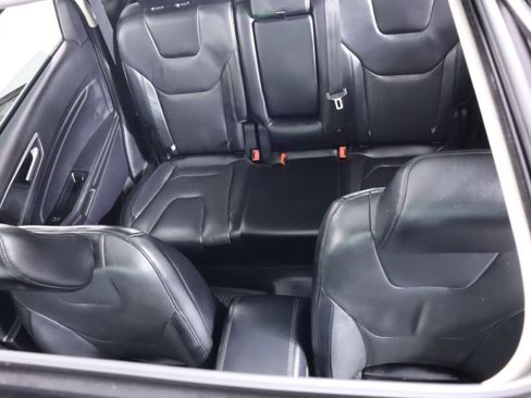 Used 2020 Ford Edge Titanium w/ Equipment Group 301A AWD/4WD image 33