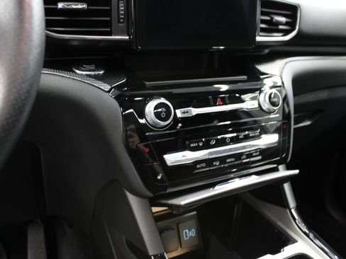 Used 2023 Ford Explorer ST-Line AWD/4WD image 57