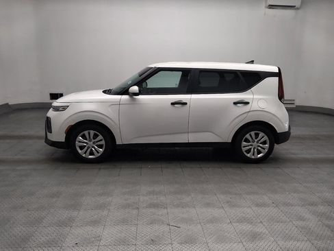 Used 2021 Kia Soul LX FWD image 2