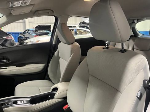 Used 2021 Honda HR-V LX image 23