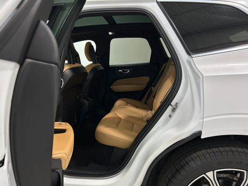 Used 2018 Volvo XC60 T6 Inscription w/ Vision Package AWD/4WD image 26