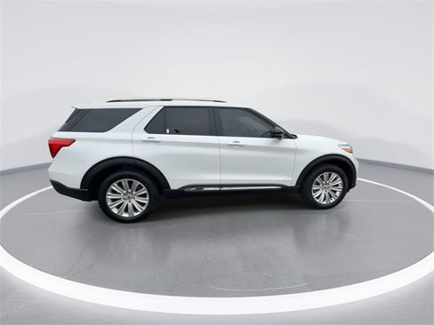 Used 2024 Ford Explorer Limited w/ Limited Technology Package image 9