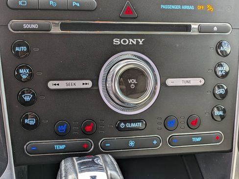 Used 2016 Ford Explorer Platinum AWD/4WD image 24