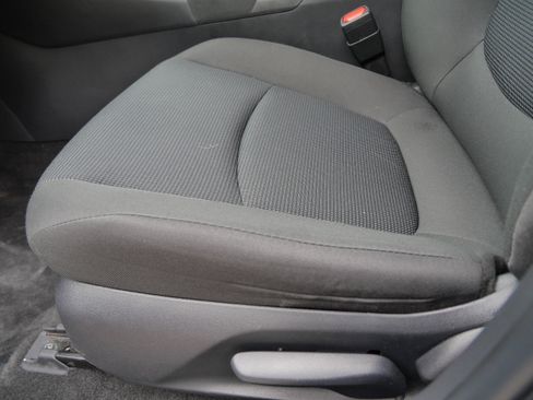 Certified 2024 Toyota RAV4 LE AWD/4WD image 21