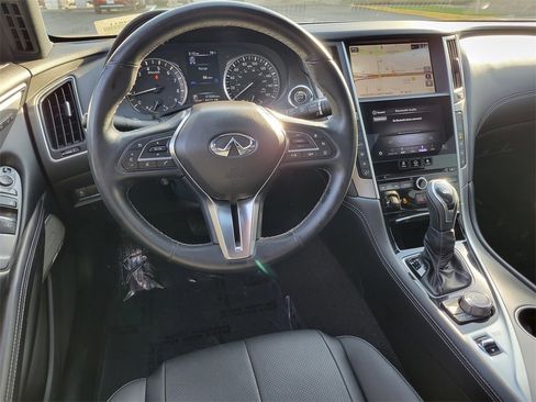 Used 2022 INFINITI Q60 3.0t Luxe w/ Essential Package image 4