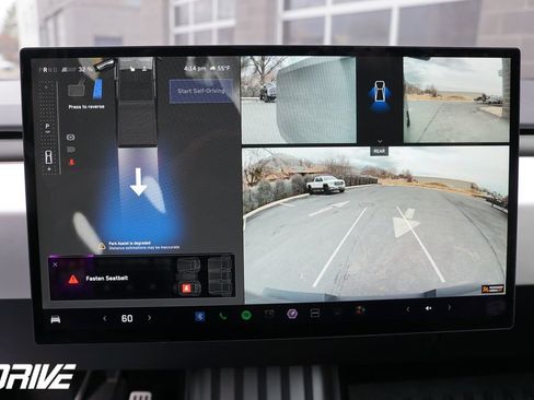 Used 2024 Tesla Cybertruck AWD Crew Cab image 22