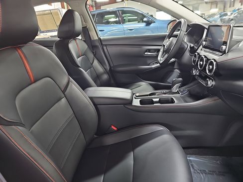 Used 2024 Nissan Sentra SR w/ SR Premium Package FWD image 10