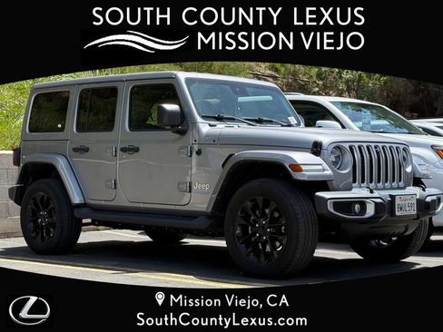 Used 2021 Jeep Wrangler Unlimited Sahara w/ Cold Weather Group AWD/4WD image 1