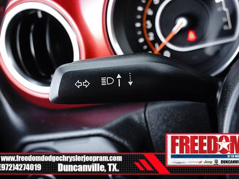 Used 2023 Jeep Gladiator Rubicon AWD/4WD image 29