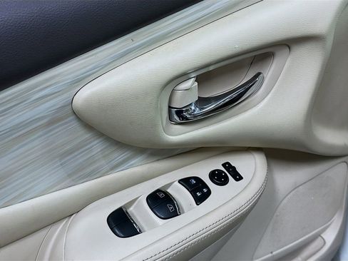 Used 2017 Nissan Murano SL image 19