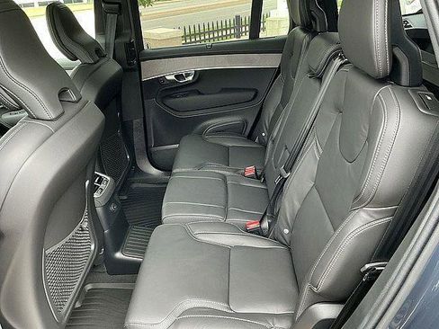 New 2026 Volvo XC90 T8 Ultra w/ Protection Package AWD/4WD image 13