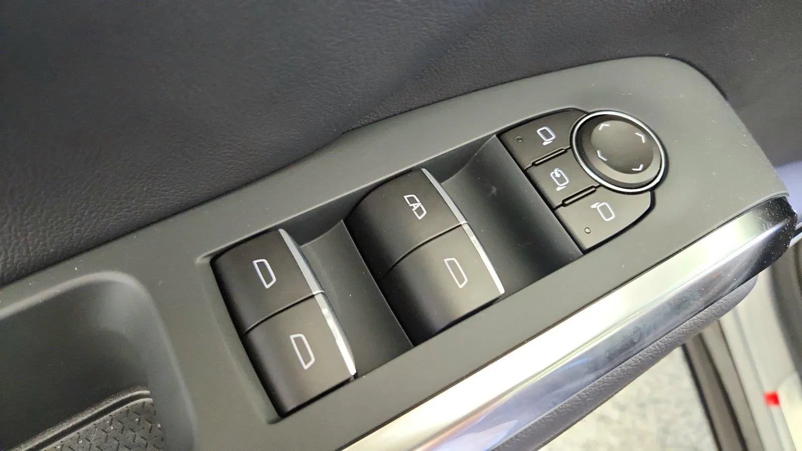 New 2026 Chevrolet Traverse RS AWD/4WD image 24