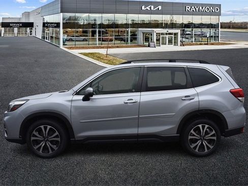 Used 2020 Subaru Forester Limited w/ Popular Package #3 image 6