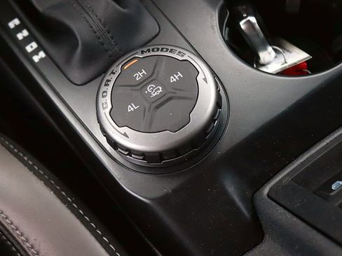 Used 2025 Ford Bronco Outer Banks AWD/4WD image 23