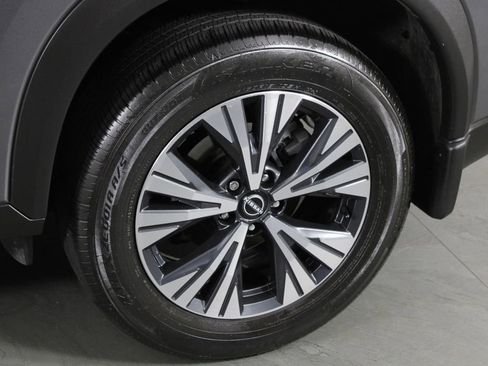 Certified 2023 Nissan Rogue SV image 13