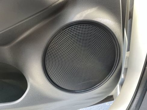 Certified 2025 Honda HR-V LX image 20