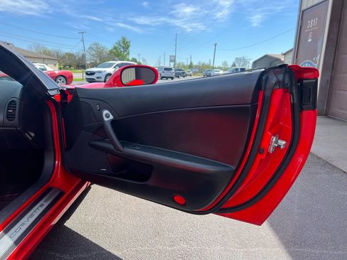Used 2010 Chevrolet Corvette Convertible w/ Preferred Equipment Group image 57
