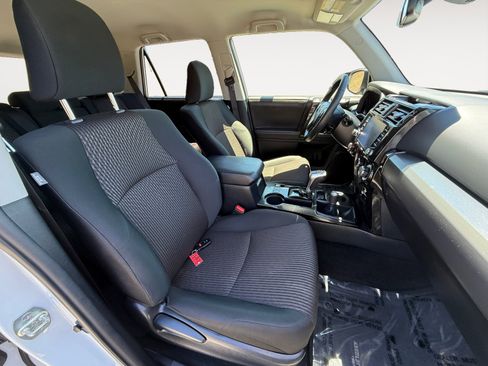 Used 2024 Toyota 4Runner TRD Off-Road AWD/4WD image 19