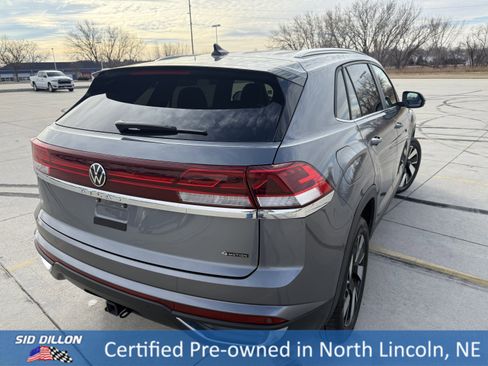 Used 2025 Volkswagen Atlas Cross Sport SE image 8