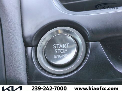 Used 2019 Lexus UX 200 image 28