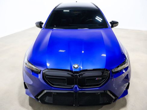 Used 2025 BMW M5 Touring image 25