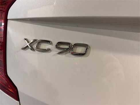 Used 2022 Volvo XC90 T8 Inscription Expression image 11