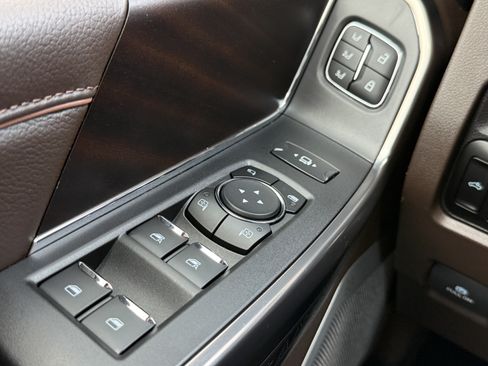 Used 2024 Ford F350 King Ranch AWD/4WD image 21