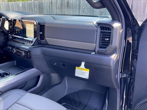 New 2026 Chevrolet Silverado 2500 ZR2 AWD/4WD image 27
