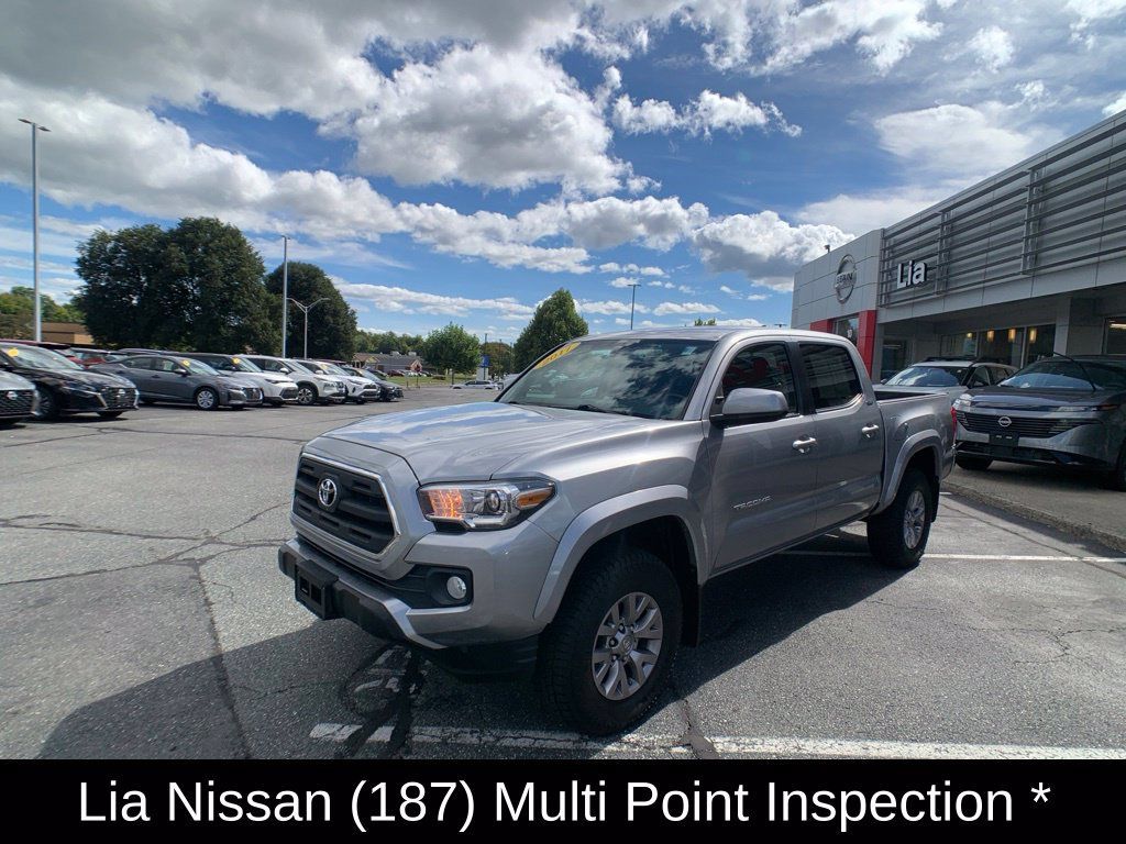Used 2017 Toyota Tacoma SR5 w/ Tow Package AWD/4WD image 8