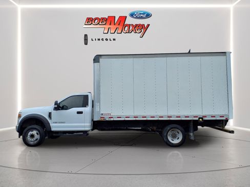 Used 2022 Ford F550 2WD Regular Cab Super Duty image 7