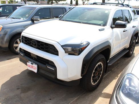 Used 2026 Toyota 4Runner TRD Off-Road AWD/4WD image 6