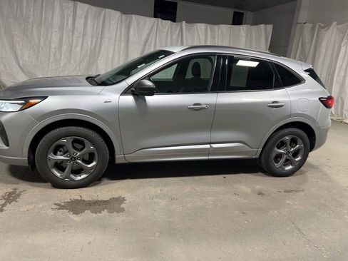 Used 2024 Ford Escape ST-Line image 4