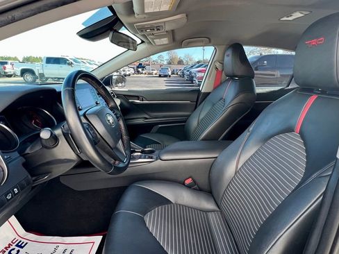 Used 2022 Toyota Camry XSE image 18