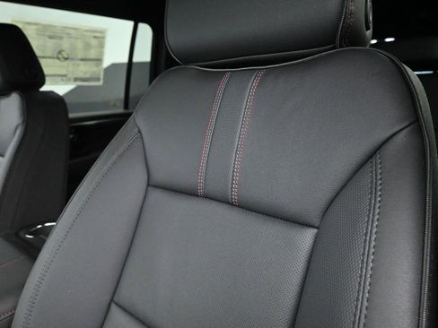 New 2026 Chevrolet Suburban RST w/ RST Capability Package image 21
