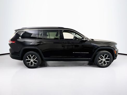 Used 2023 Jeep Grand Cherokee L Limited AWD/4WD image 4