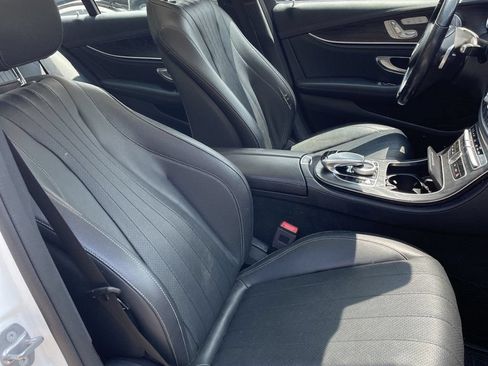 Used 2018 Mercedes-Benz E 300 4MATIC image 12
