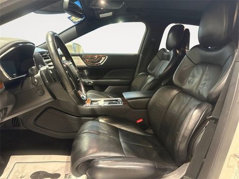 Used 2017 Lincoln Continental Reserve w/ Luxury Package image 7